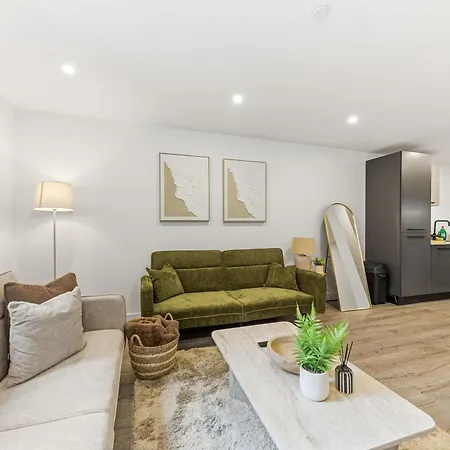Apartment Cosy - Sleeps 4 - Prime Location