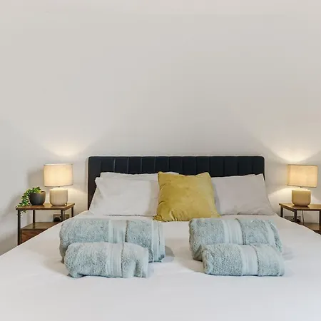 Lägenhet Cosy - Sleeps 4 - Prime Location